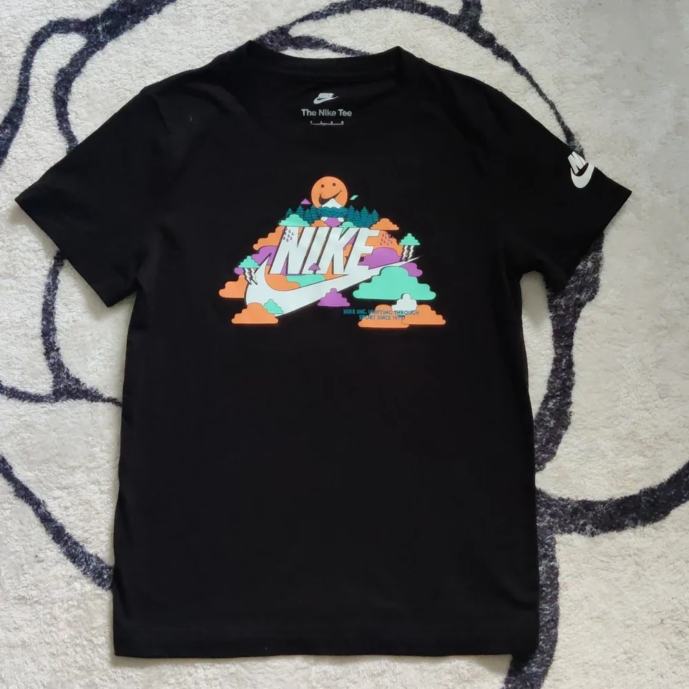 Nike/Jordan boys Bundle of 3 tops - Picture 3 of 4